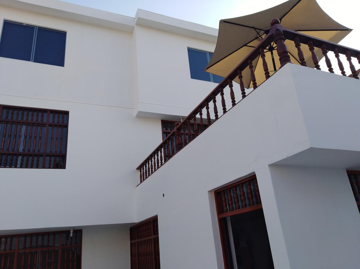 Punta Huanchaco Hostel Exterior foto